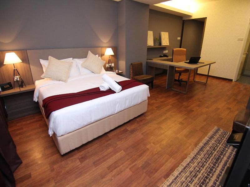Nexus Business Suites & Hotel image