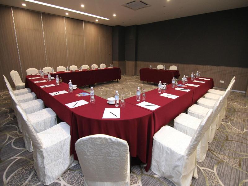 Nexus Business Suites & Hotel image