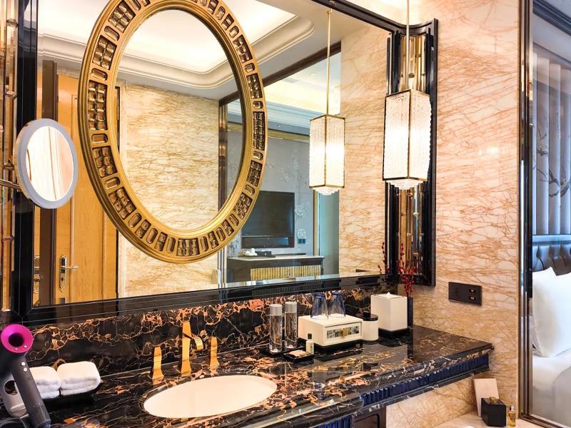 Wanda Reign Wuhan image