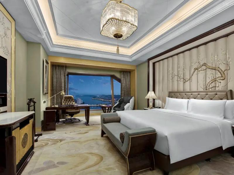 Wanda Reign Wuhan image