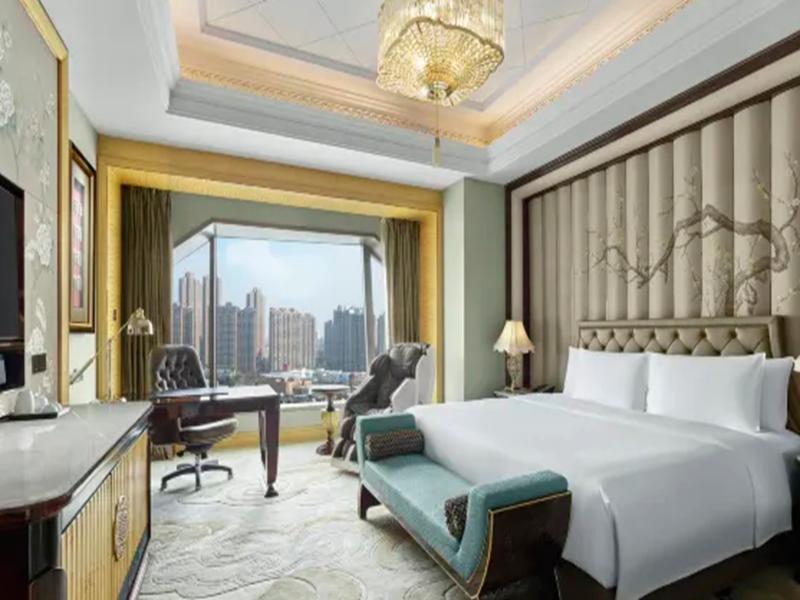 Wanda Reign Wuhan image