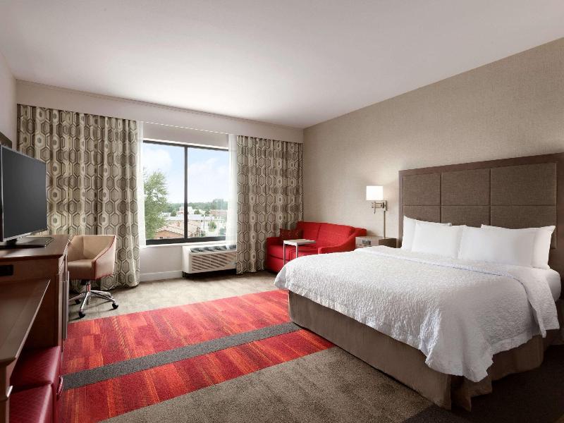 Hampton Inn North Olmsted Cleveland Airport image