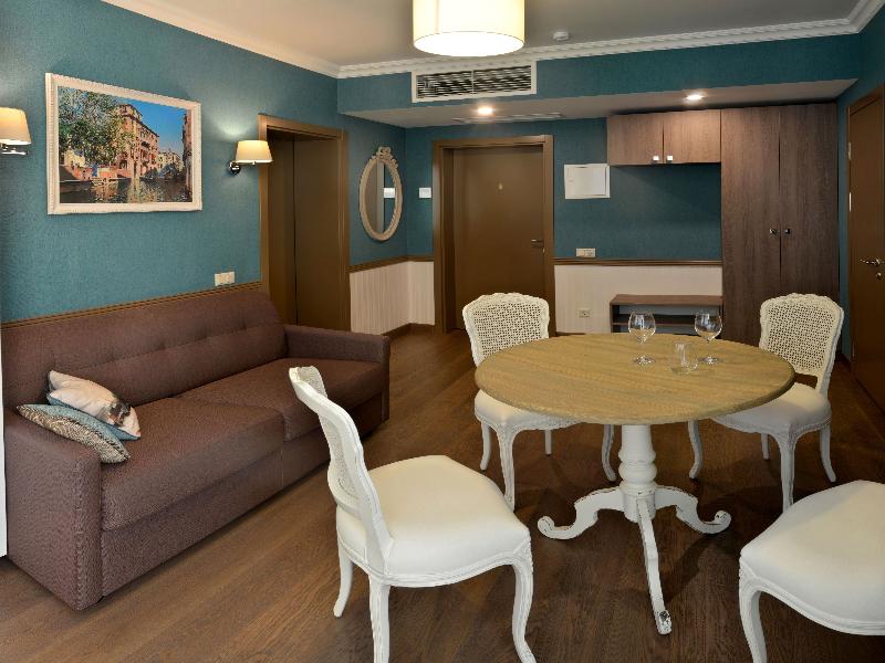 Zentrum Hotel image