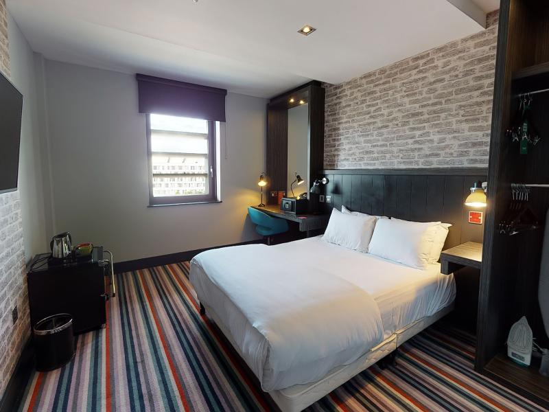 Village Hotel Edinburgh image