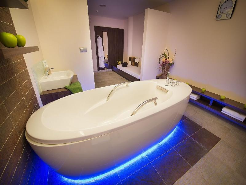 Wellness Hotel Diamant image