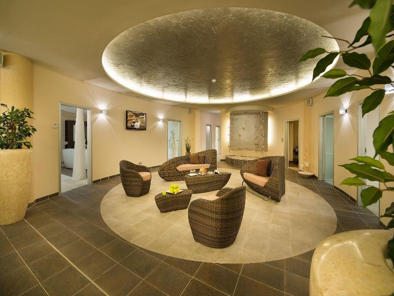 Wellness Hotel Diamant image