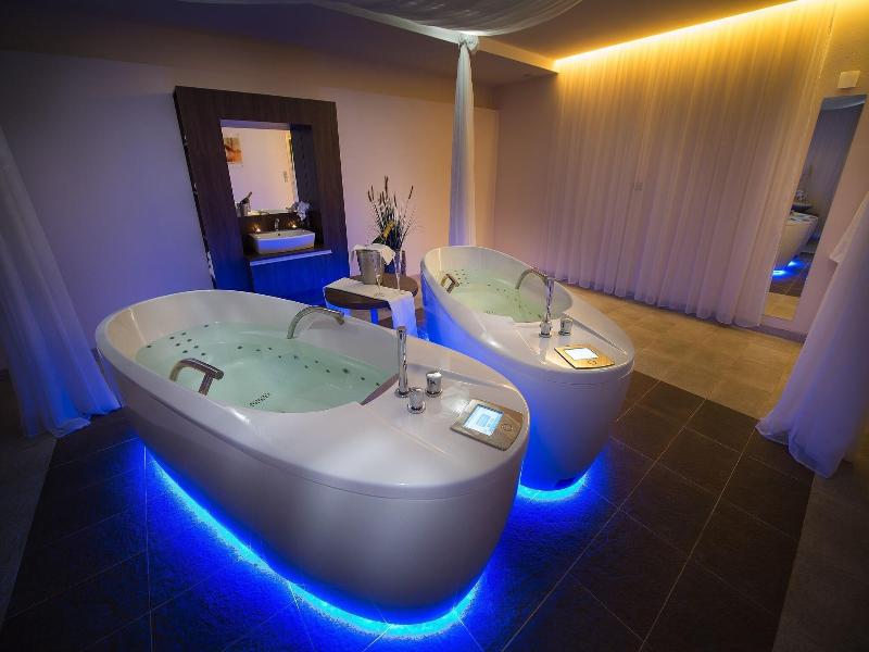 Wellness Hotel Diamant image