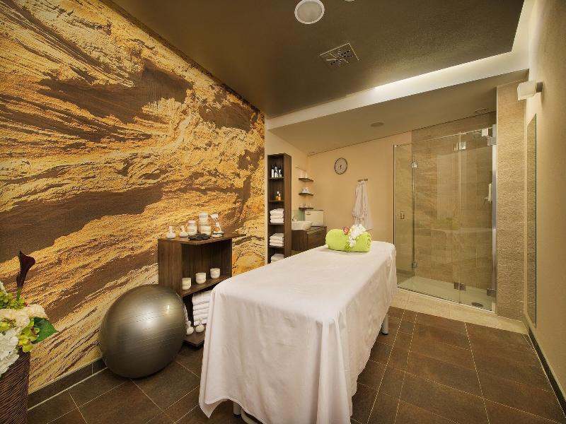 Wellness Hotel Diamant image