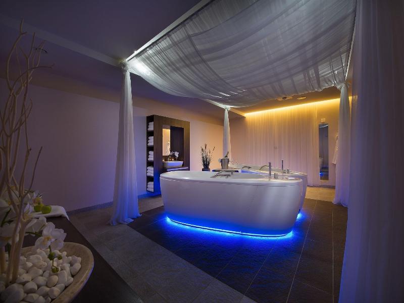 Wellness Hotel Diamant image