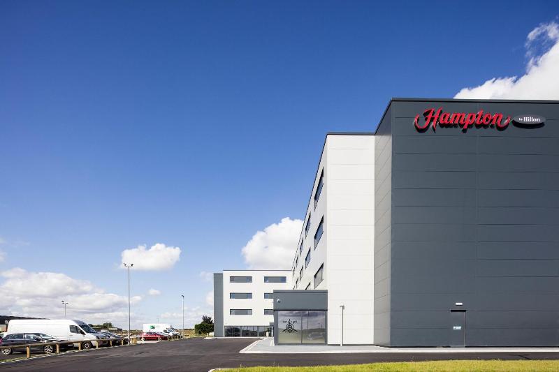 Hampton by Hilton Humberside Airport image