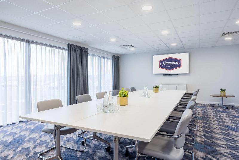 Hampton by Hilton Humberside Airport image