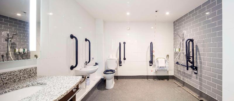 Hampton by Hilton Humberside Airport image