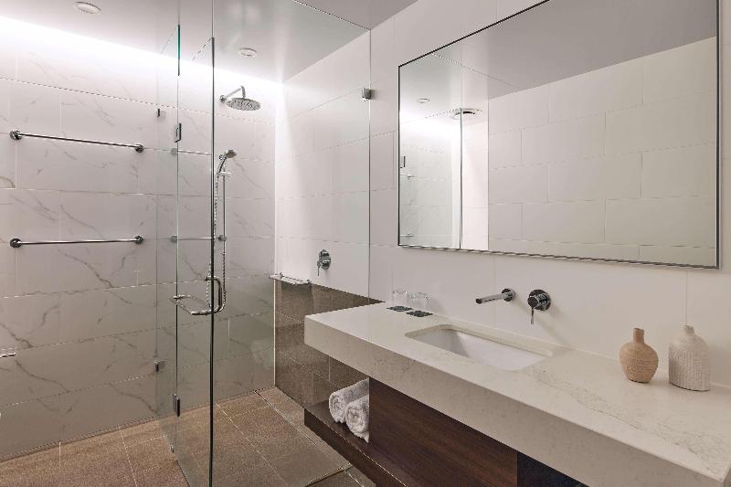 Stay in style at Rydges Perth Kings Square