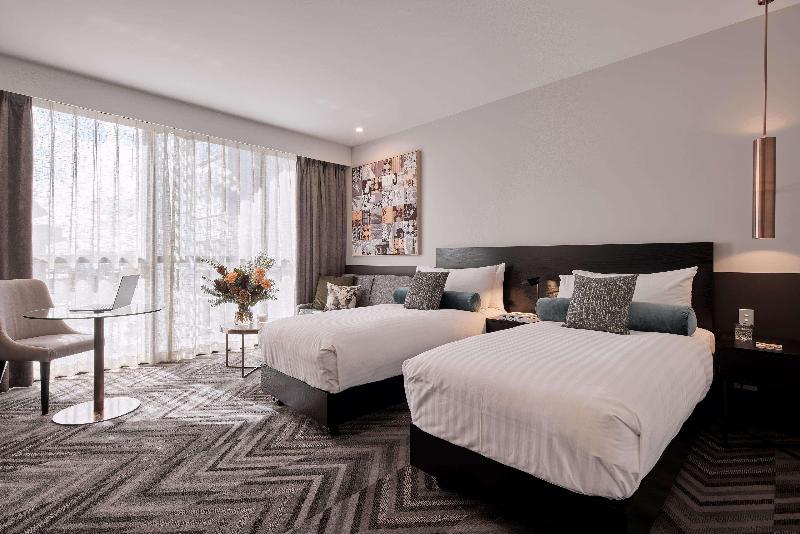 Stay in style at Rydges Perth Kings Square