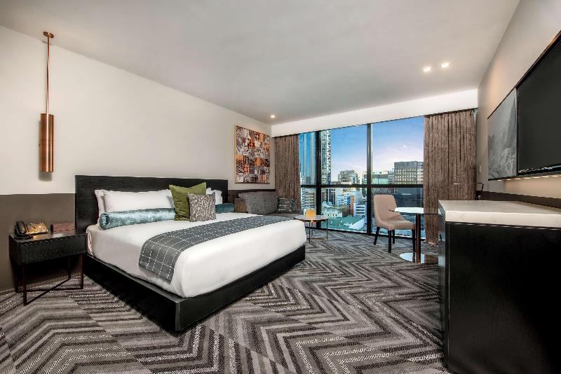 Stay in style at Rydges Perth Kings Square