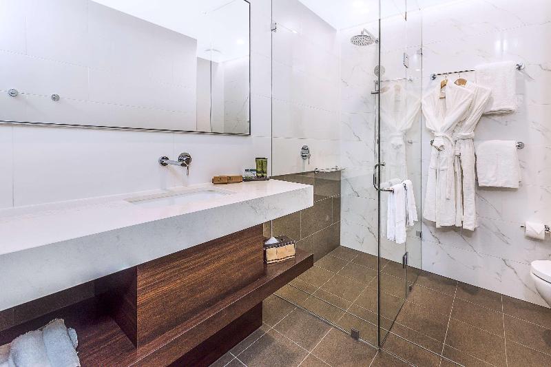 Stay in style at Rydges Perth Kings Square
