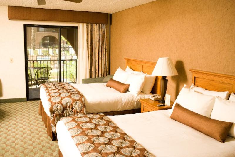 DOUBLE DELUXE KING BED