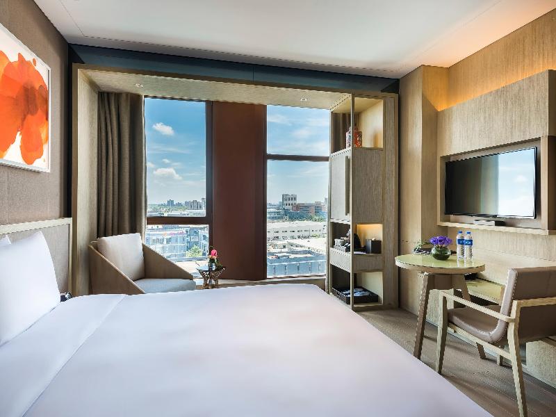 Novotel Shanghai Clover image