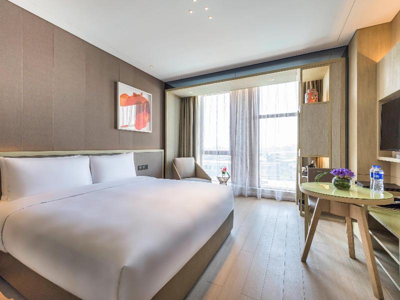 Novotel Shanghai Clover image