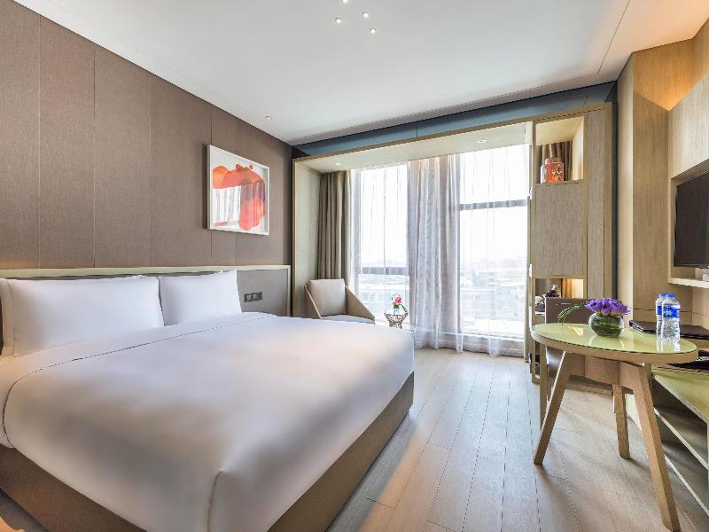 Novotel Shanghai Clover image