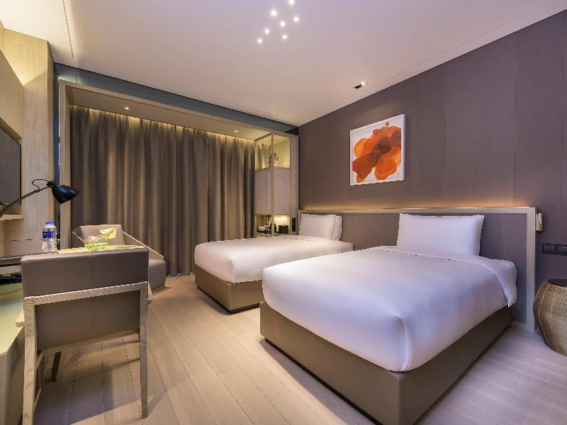 Novotel Shanghai Clover image