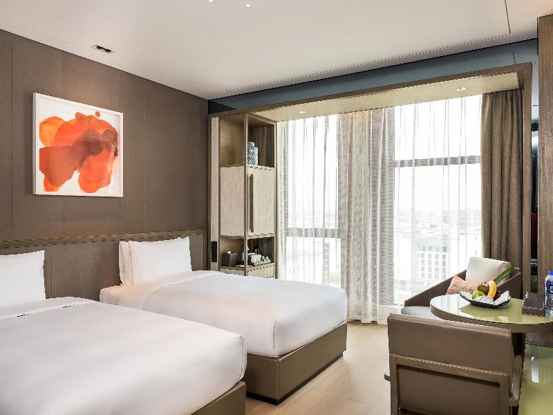 Novotel Shanghai Clover image