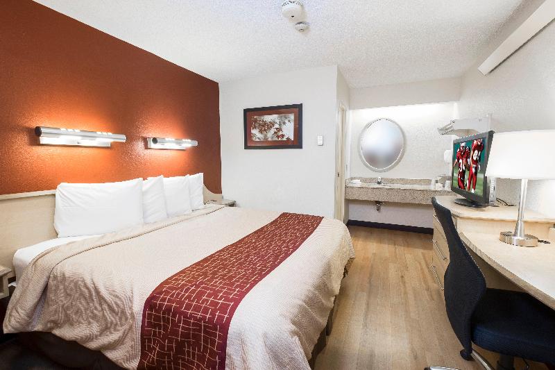 Red Roof Inn Boston - Southborough/ Worcester image
