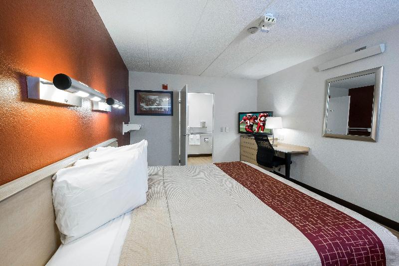Red Roof Inn Boston - Southborough/ Worcester photo 17