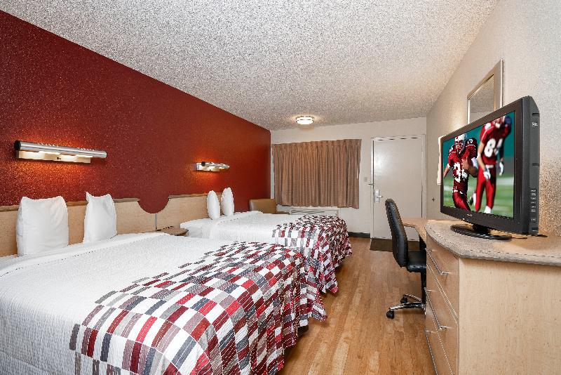 Red Roof Inn Detroit Metro Airport - Taylor photo 14