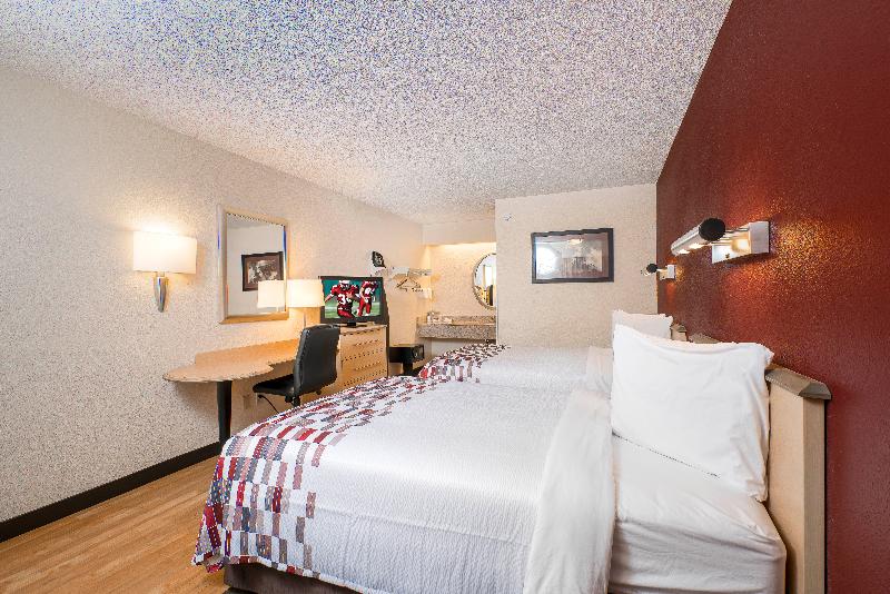 Red Roof Inn Detroit Metro Airport - Taylor photo 15