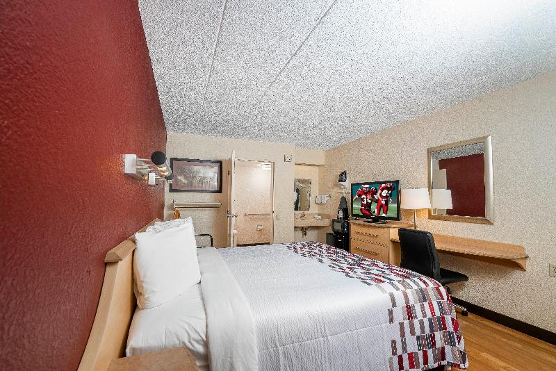 Red Roof Inn Buffalo - Niagara Airport photo 14