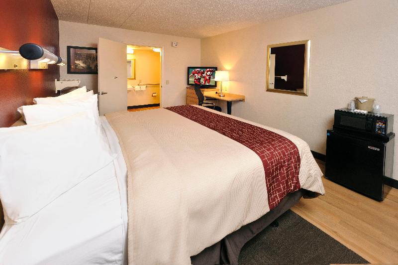 Red Roof Inn Rochester - Henrietta image