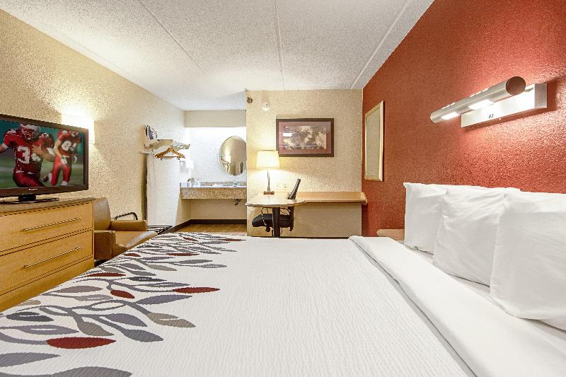 Red Roof Inn Canton image
