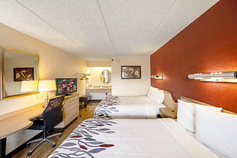 Red Roof Inn Canton image