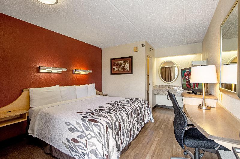 Red Roof Inn Canton image