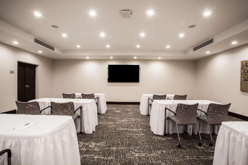 Hampton Inn Rochester-Penfield image
