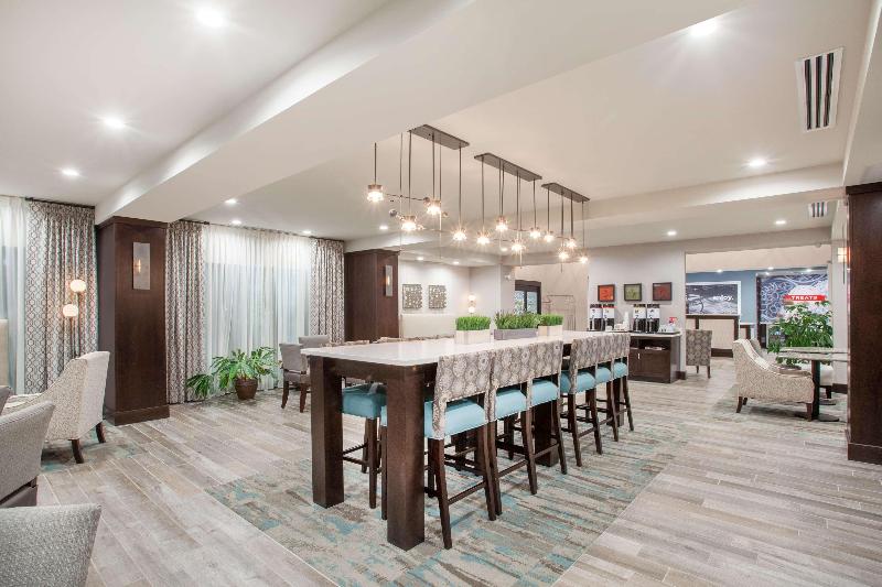 Hampton Inn Rochester-Penfield image