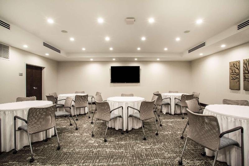 Hampton Inn Rochester-Penfield image
