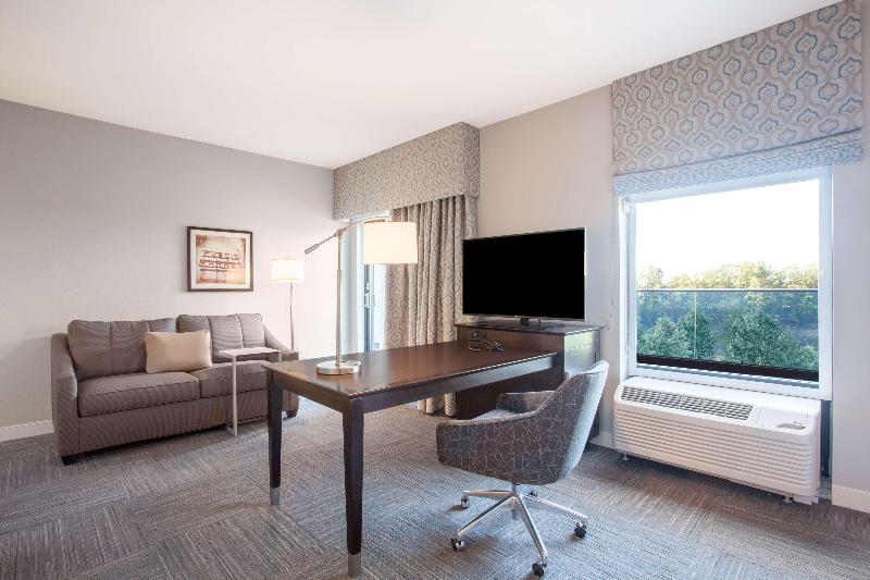 Hampton Inn Rochester-Penfield image