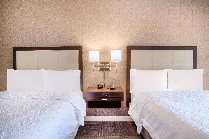 Hampton Inn Rochester-Penfield image