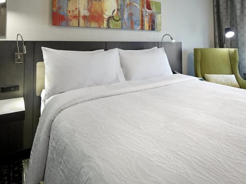 Hilton Garden Inn Roslyn, NY image