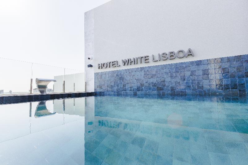 White Lisboa image