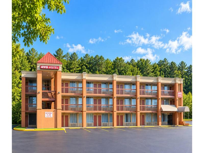 OYO Hotel Harriman near I-40 3