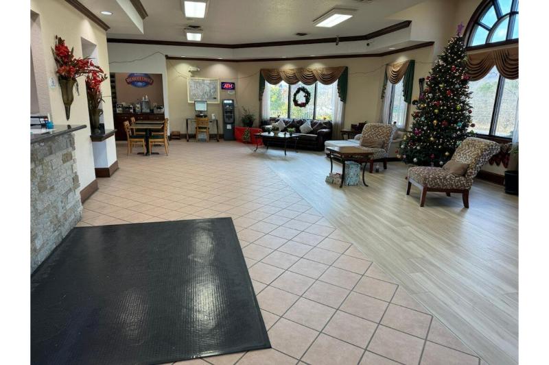 Hotel Harriman near I-40 image