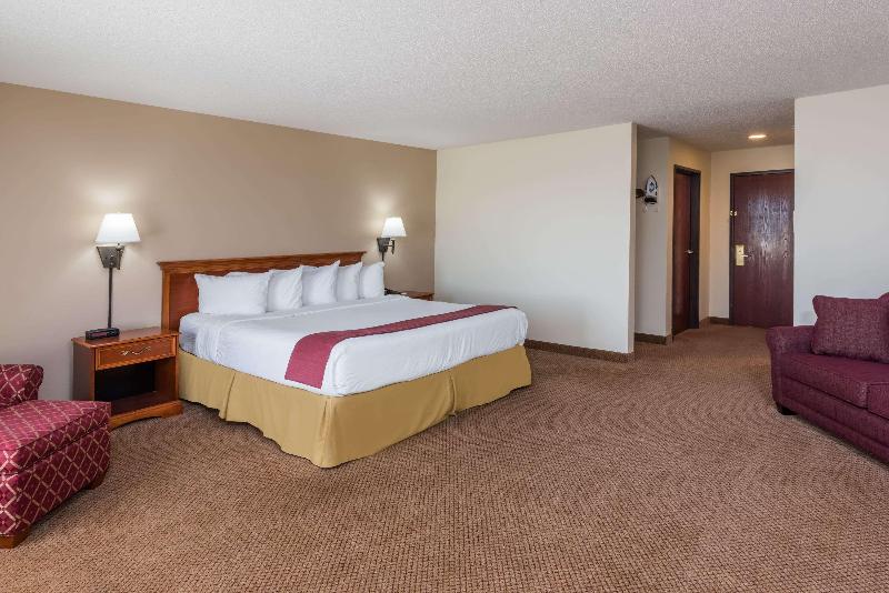 Seasons Inn and Suites Highland photo 20