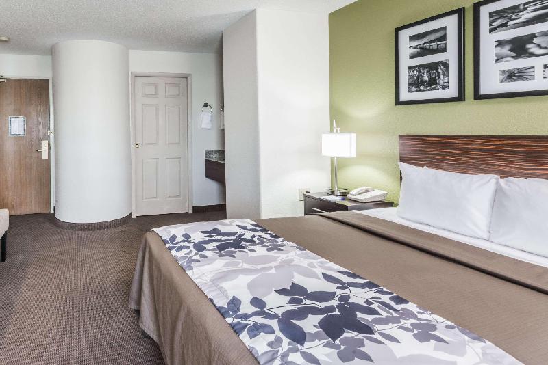 Baymont by Wyndham Pueblo image