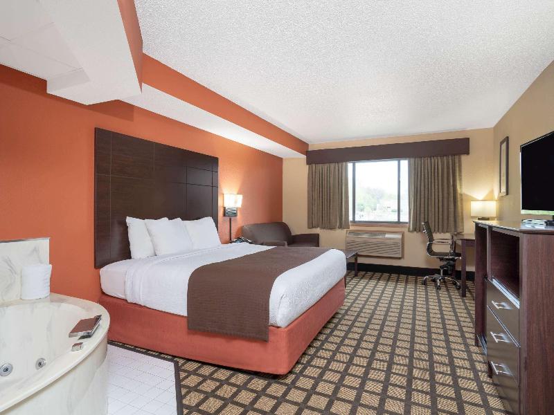 SUITE DELUXE KING BED