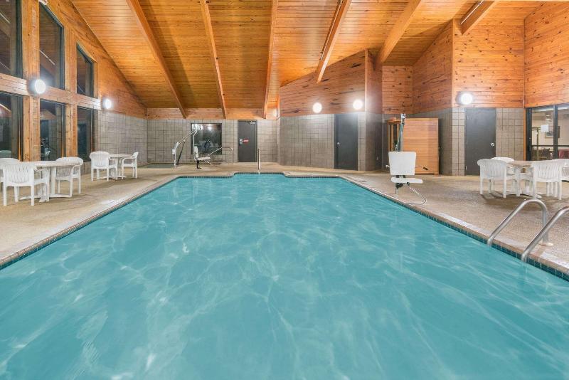 Baymont by Wyndham Kasson Rochester Area image