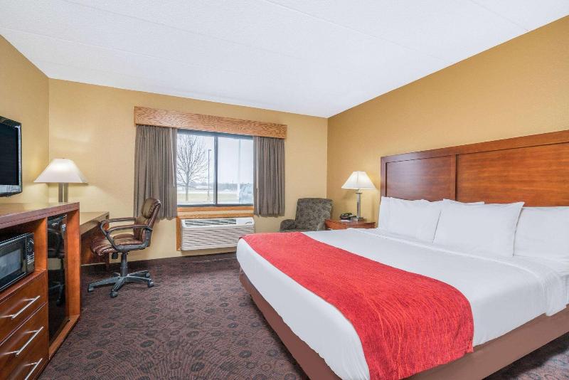 Baymont by Wyndham Kasson Rochester Area image 2