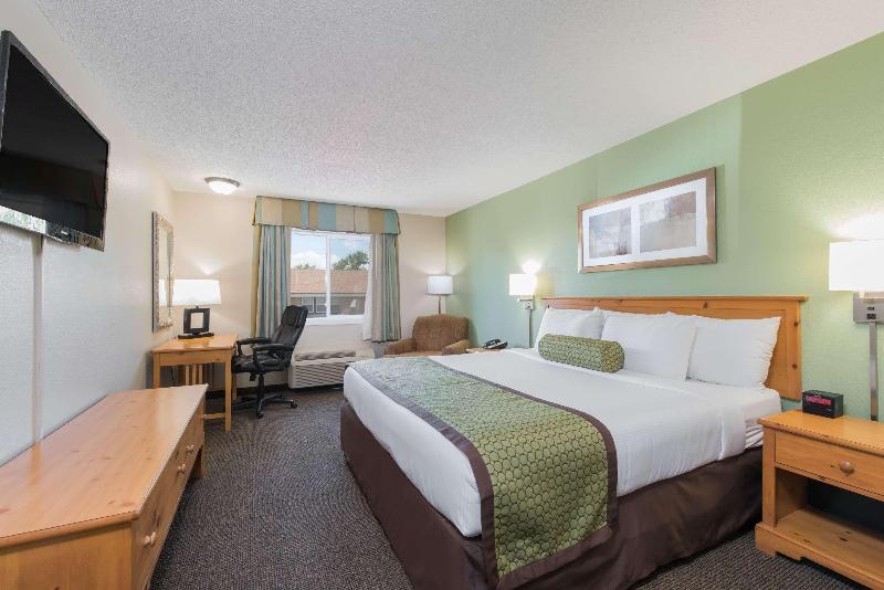 Baymont by Wyndham Pierre image